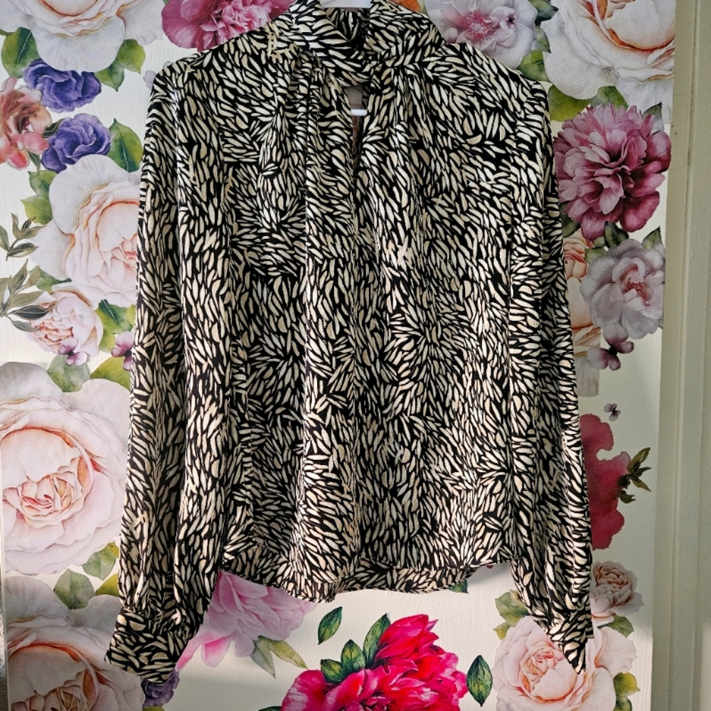 Black and Cream Patterned Blouse